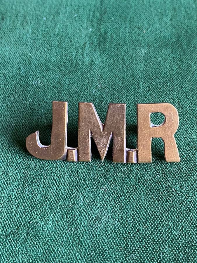 JOHANNESBURG MOUNTED RIFLES BRASS TITLE-WORN DURING THE BOER WAR- 2 LUGS