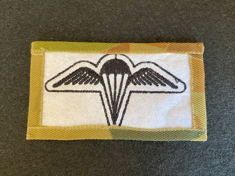 AUSTRALIAN PARACHUTE WING