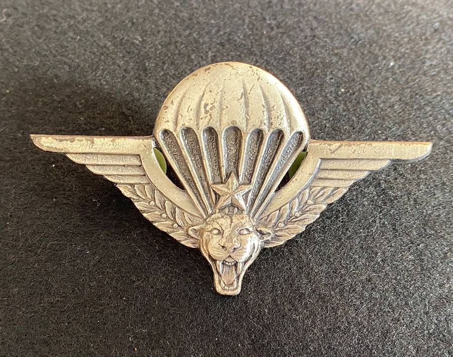 ZAIRE PARA WING-ENLISTED (FR) OBSOLETE