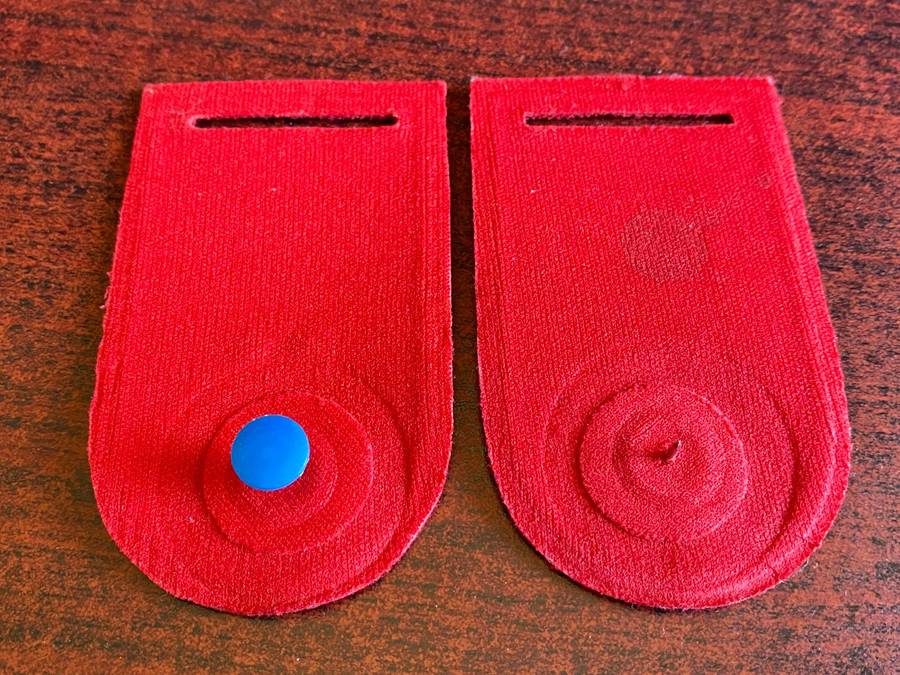 NAMIBIA POLICE TUPPER FLASH PAIR-(SMALLER TYEP) PINS COMPLETE