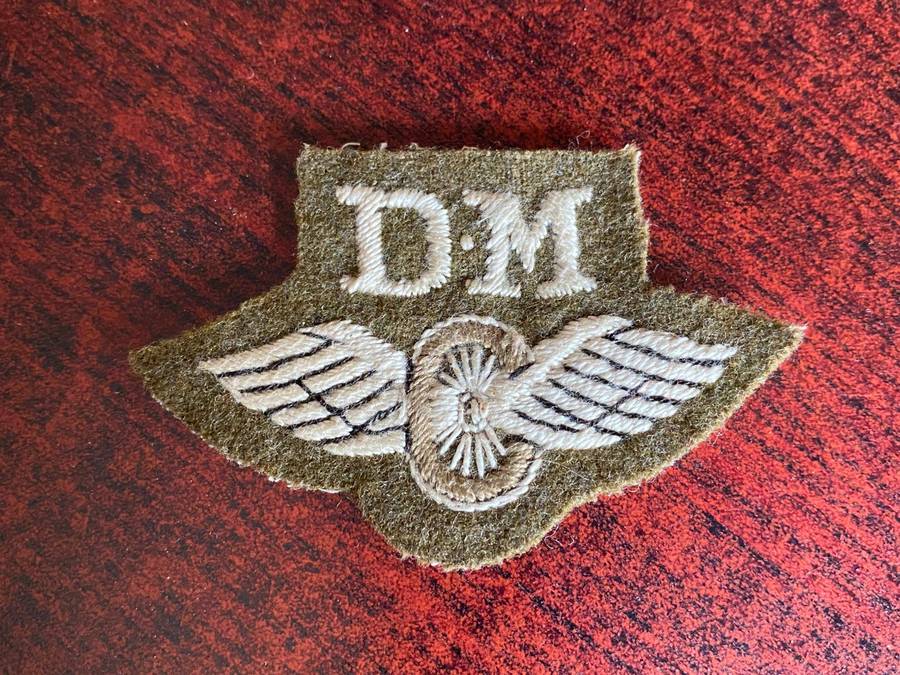 BRITISH DRIVER MECHANIC PROFICIENCY BADGE-WORN IN FRANCE 1960