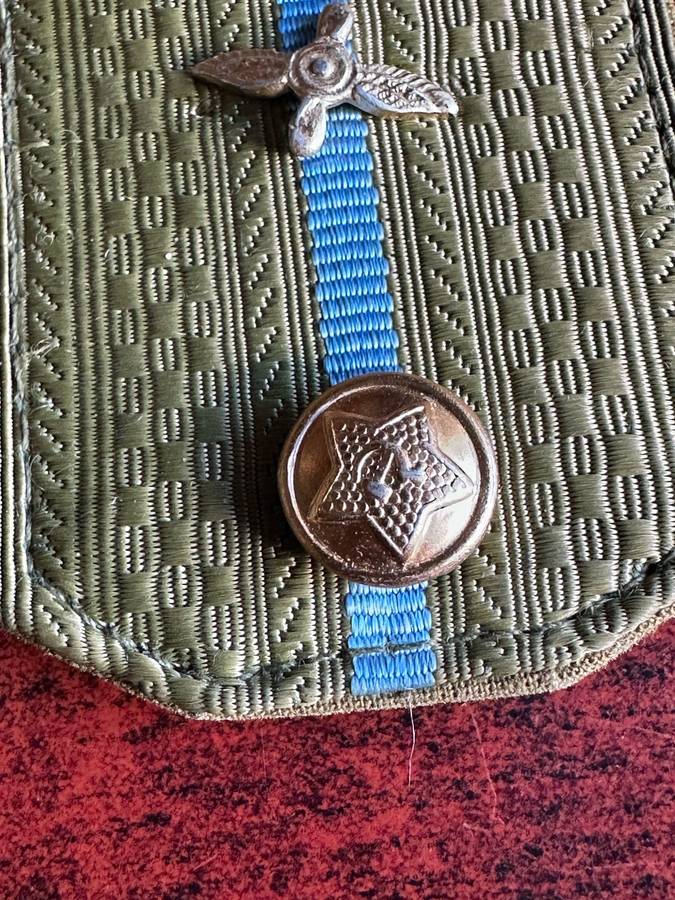 USSR AIRFORCE SHOULDER STRAPS- NO MATCHING PAIR