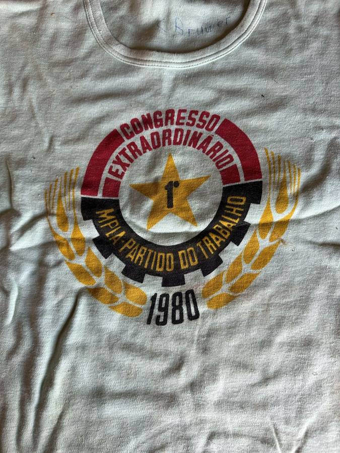 ORIGINAL ANGOLAN,MPLA T-SHIRT-1980'S-GOOD CONDITION-SIZE SMALL