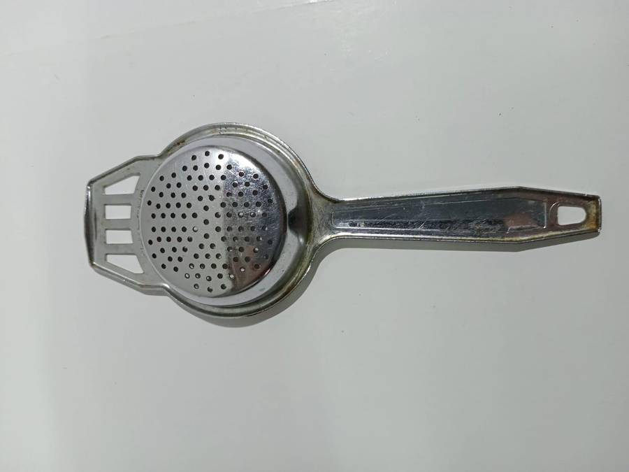 SMALL STRAINER FOR TEA