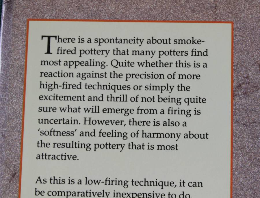 SMOKE-FIRED POTTERY. Jane Perryman.