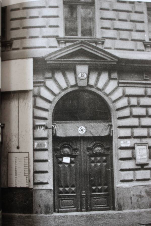 SIGMUND FREUD. Berggasse 19, Vienna. Edmund Engelman.