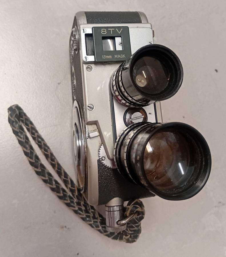 Cinemax 8mm film movie camera in good condition