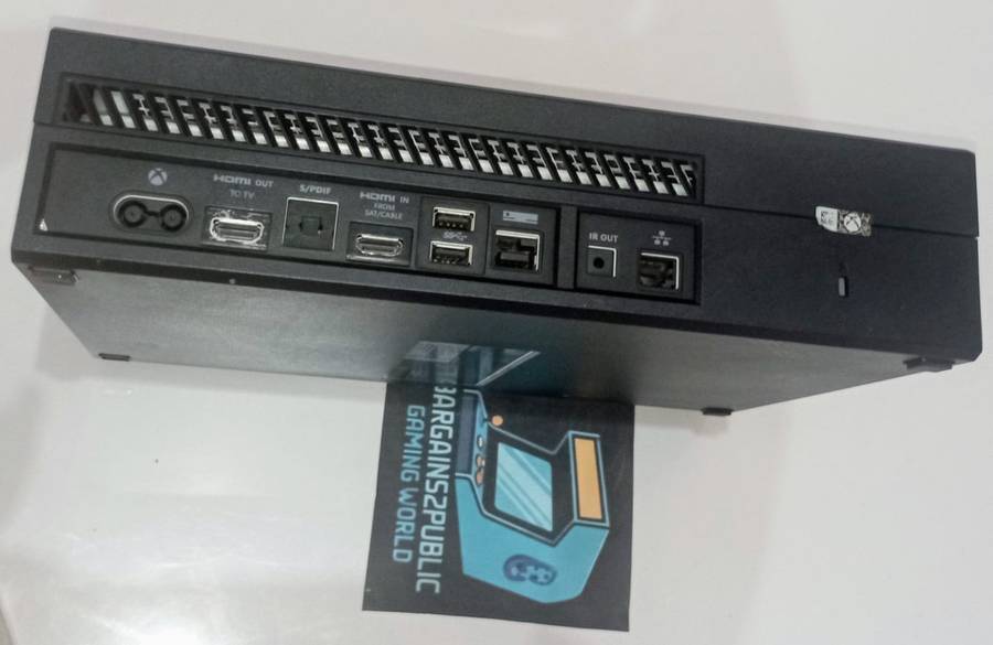 Xbox One (Model 1540)
