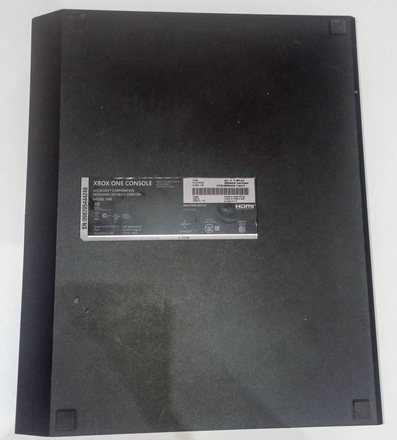 Xbox One (Model 1540)
