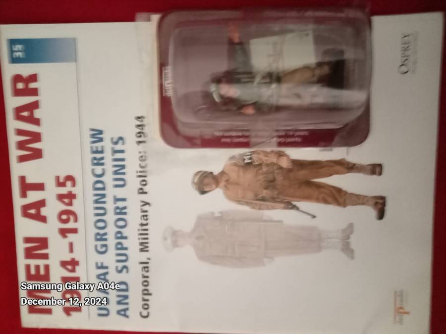 MEN AT WAR ( Del prado collection ) x42 Hand Painted toy soldiers
