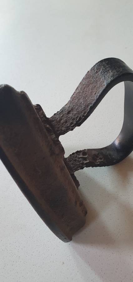 Vintage cast iron, coal stove clothing Sad Iron as per photo