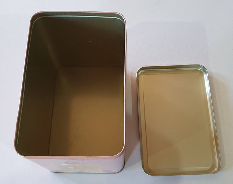 OUMA RUSKS tin as per photos