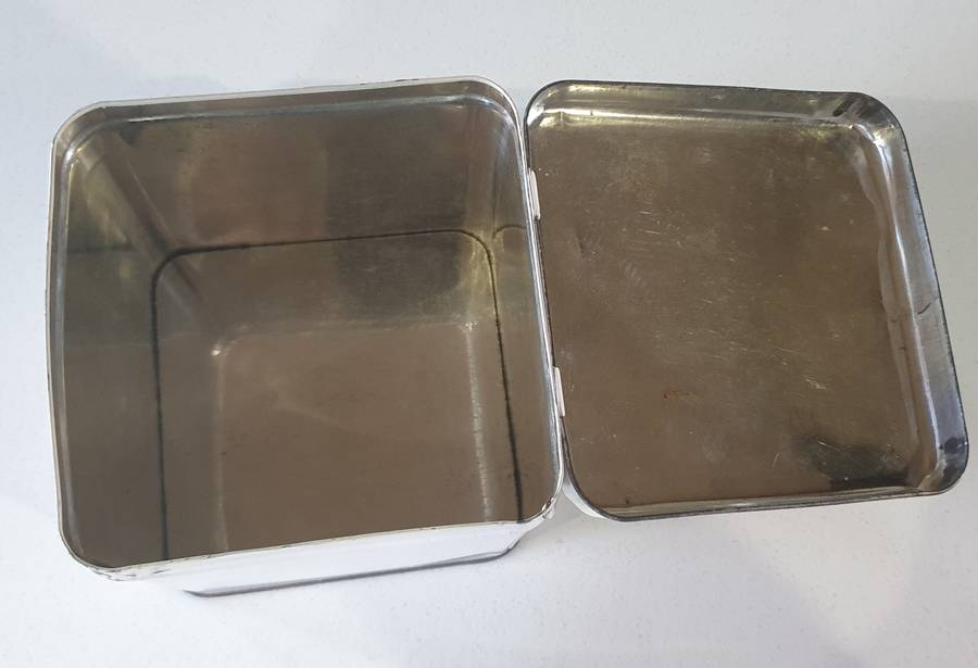 MAZAWATTEE TEA tin as per photos