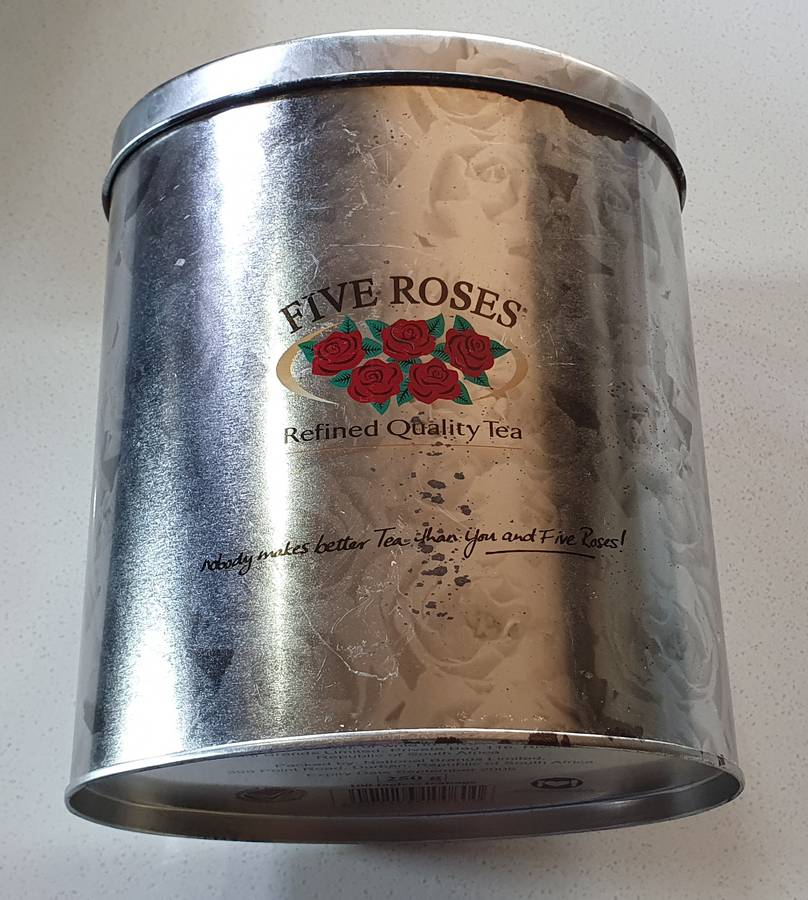 FIVE ROSES tea tin as per photos