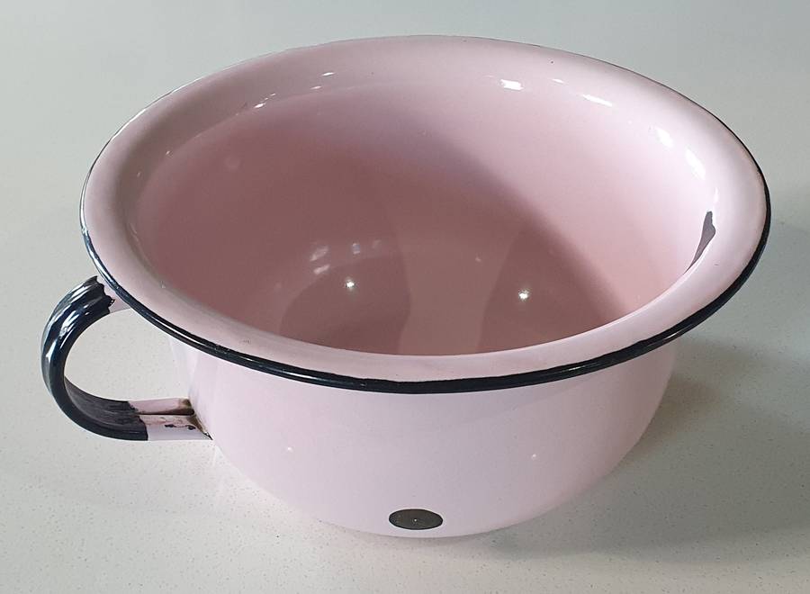 Vintage enamel bedpan as per photos