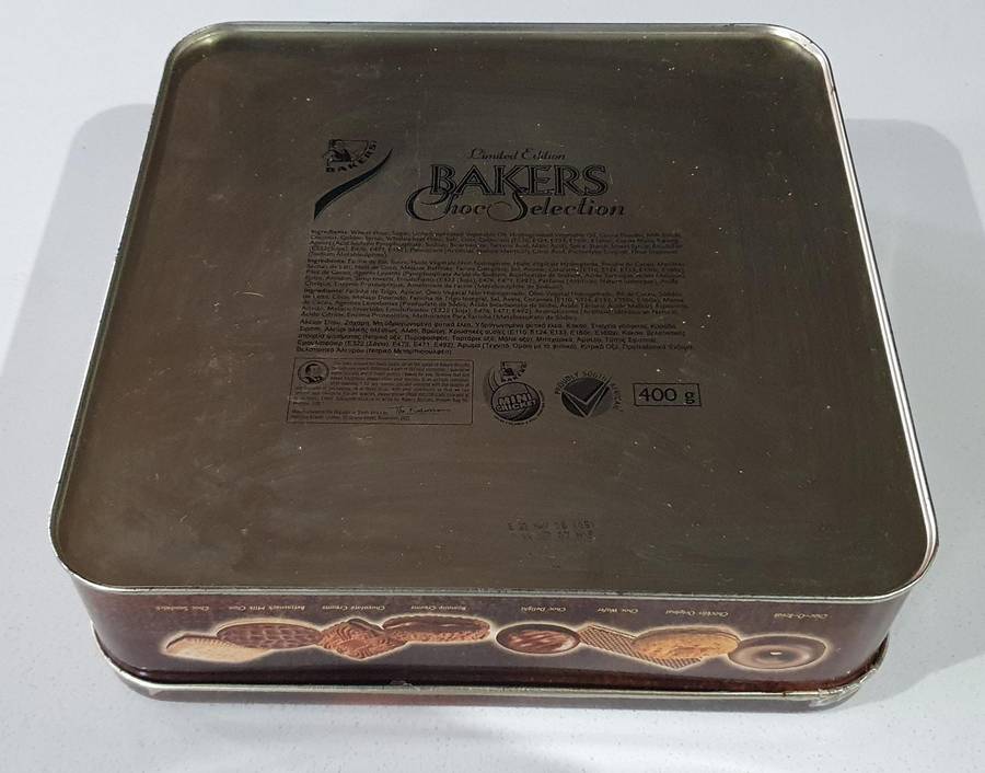 BAKERS tin as per photos
