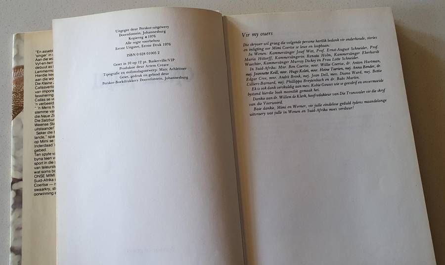 Onse Mimi by Wouter de Wet, hard cover, first edition nr.96 of 200 - signed by Mimi Coertse