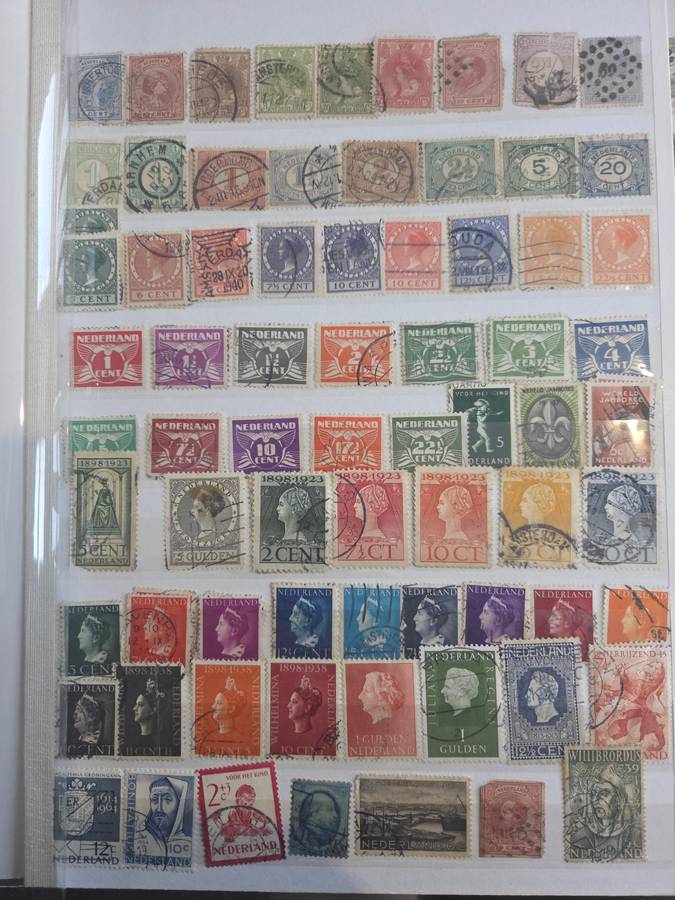 Netherlands Collection in 2 large stock books 2000 fine used