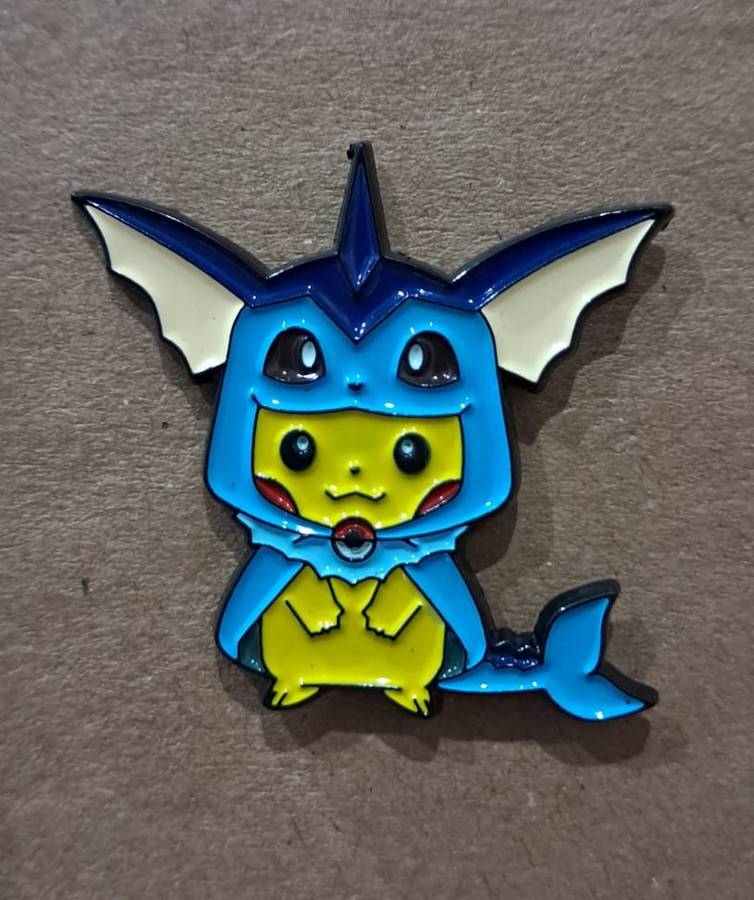 Enamel Metal Pin Badge Pokemon Eeveelution Pikachu - Vaporeon
