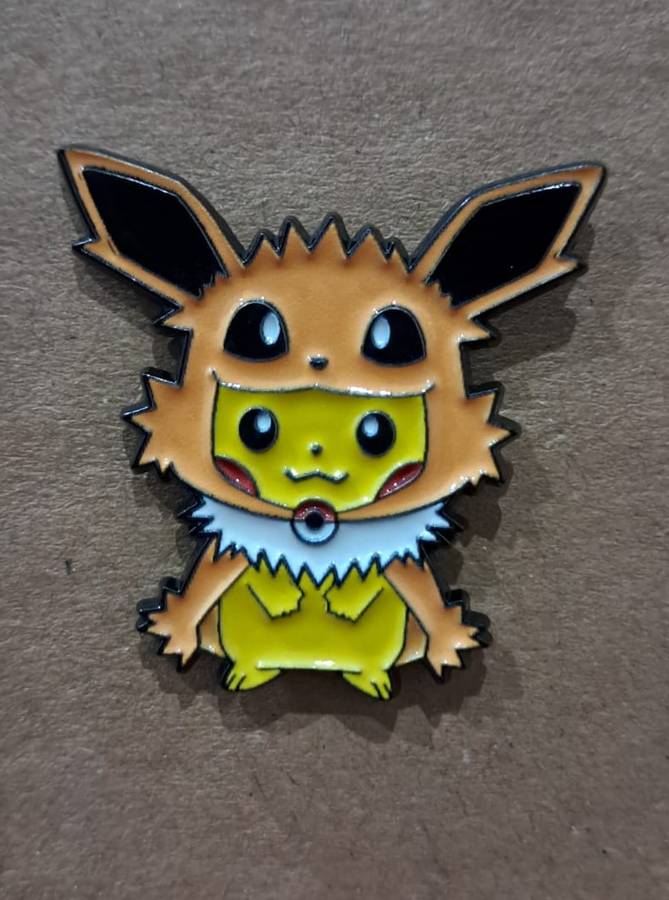 Enamel Metal Pin Badge Pokemon Eeveelution Pikachu - Jolteon