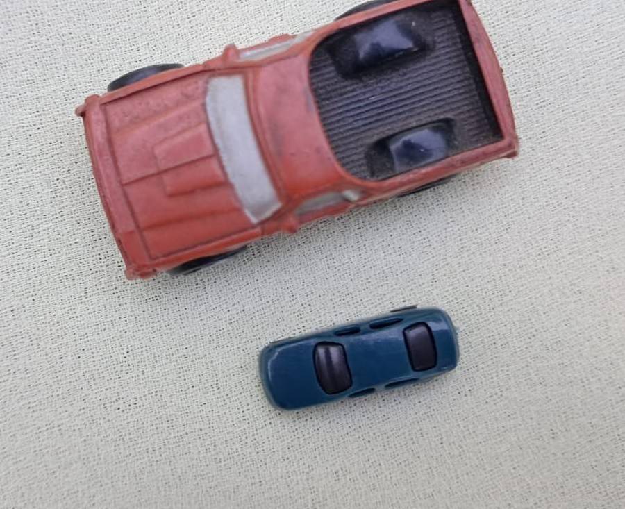 Miniature Scale Plastic Car - Dark Blue/Teal 1:300