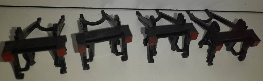 Railway: Buffer Stops x 4 (HO Scale)