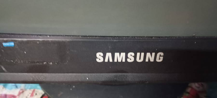 Samsung SyncMaster CRT monitor Model 793S