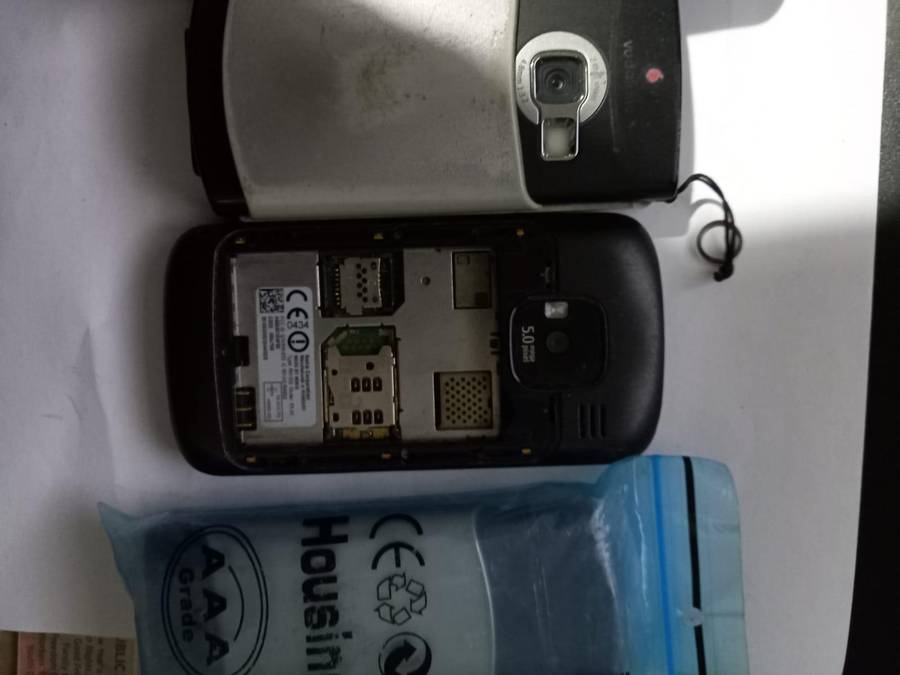 Old phones untested *as is*