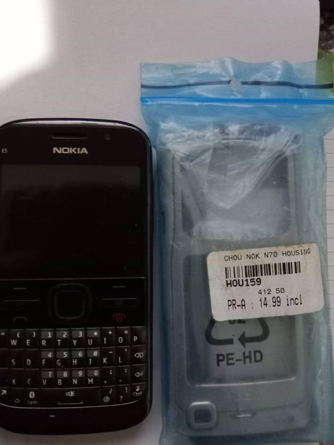 Old phones untested *as is*