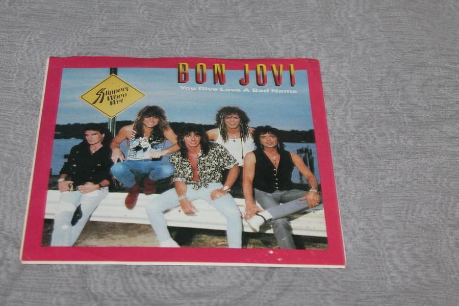 Bon Jovi You give Love a bad name 7 single