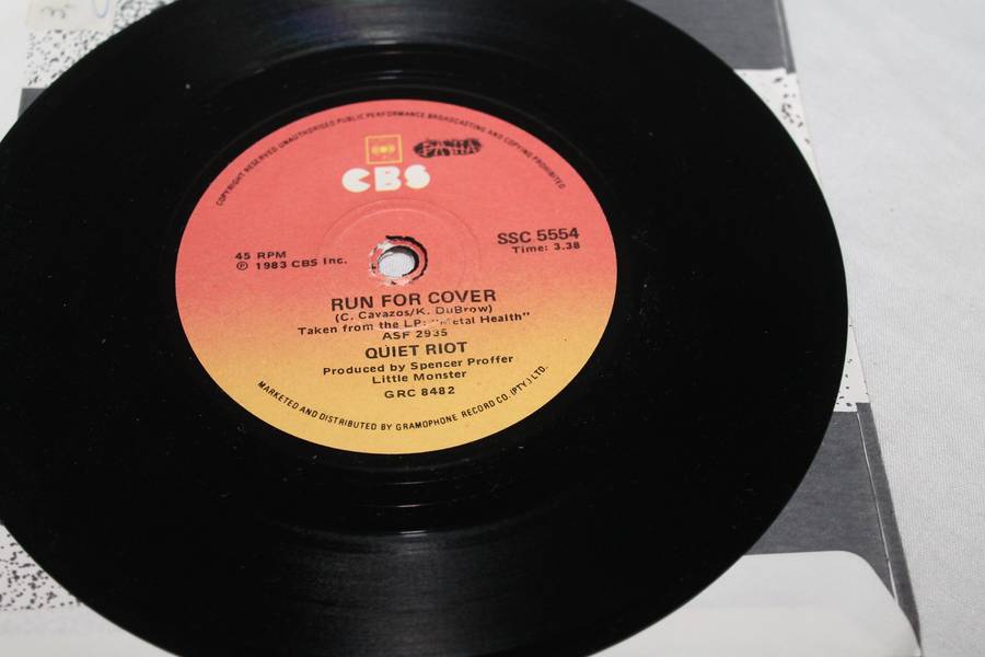 Quiet Riot Run for Cover 7 Single