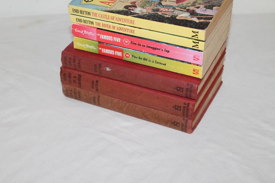 7 Assorted Enid Blyton Books