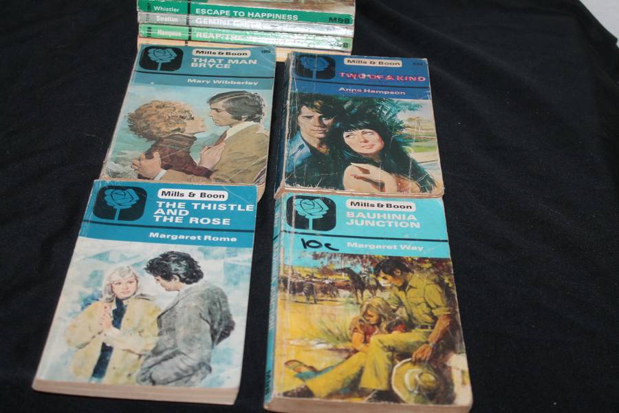 10 Mills and Boon Novels No 3