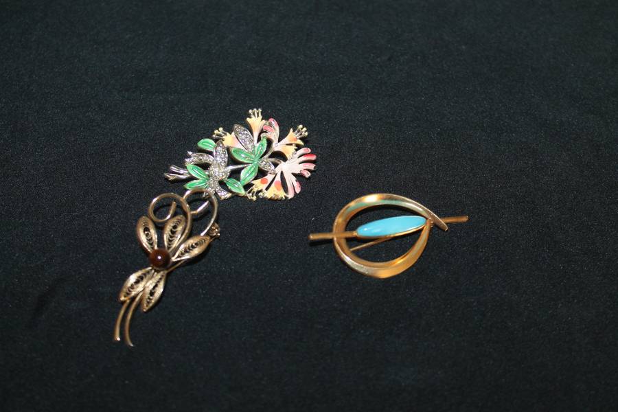 3 Assorted Costume Brooches