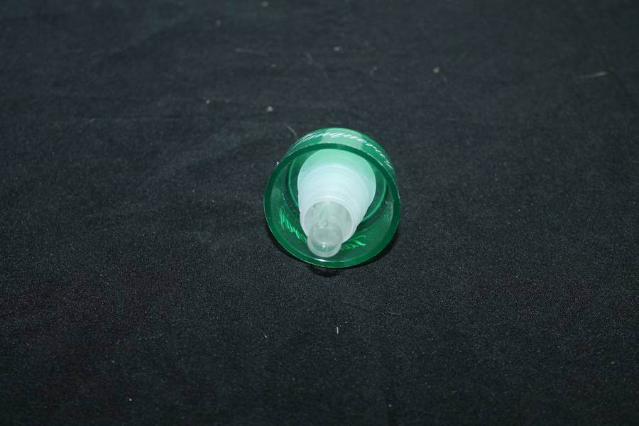 Tanqueray Bottle Pourer