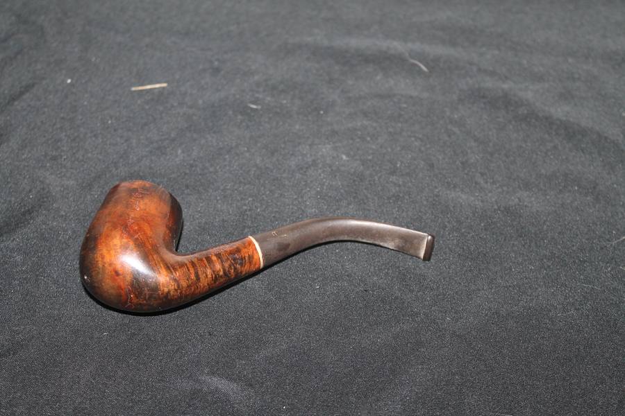 4 Pipes with Pipe stand and Glass Jar