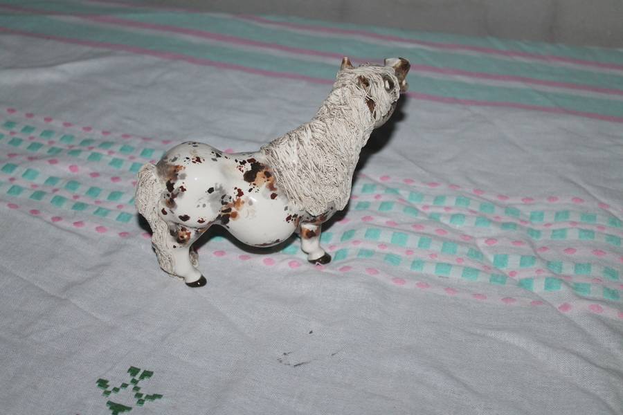 Cheval Horse Figure