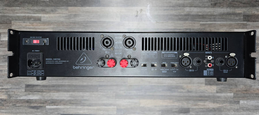 BEHRINGER KM-750 STEREO POWER AMPLIFIER