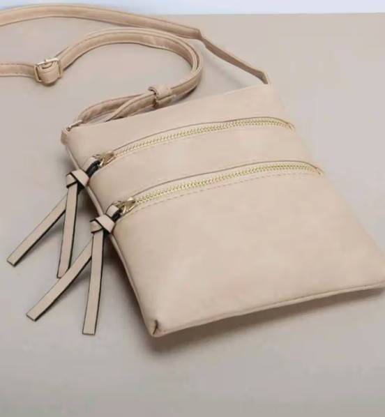 Women Shoulder/ Crossbody Bag