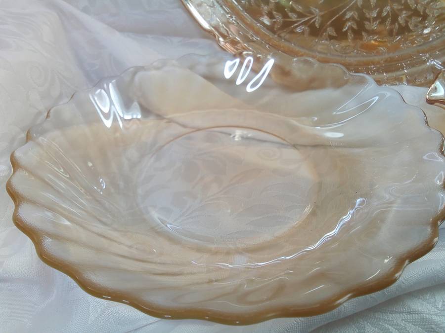 Three pieces of vintage carnival glass