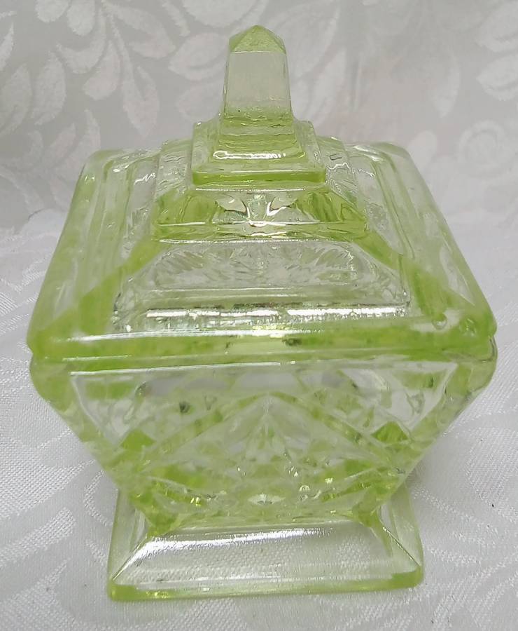 Art Deco Sowerby Plaza uranium Vaseline glass trinket pot with lid