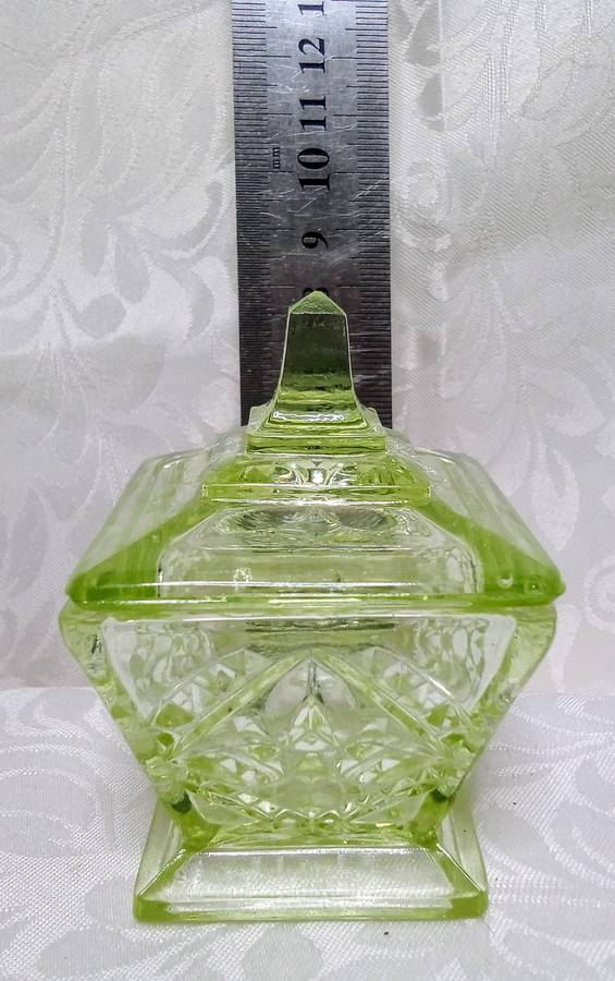 Art Deco Sowerby Plaza uranium Vaseline glass trinket pot with lid