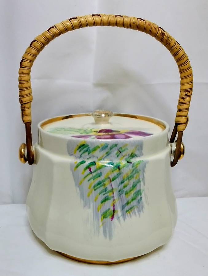 Stunning vintage Sadler biscuit barrel