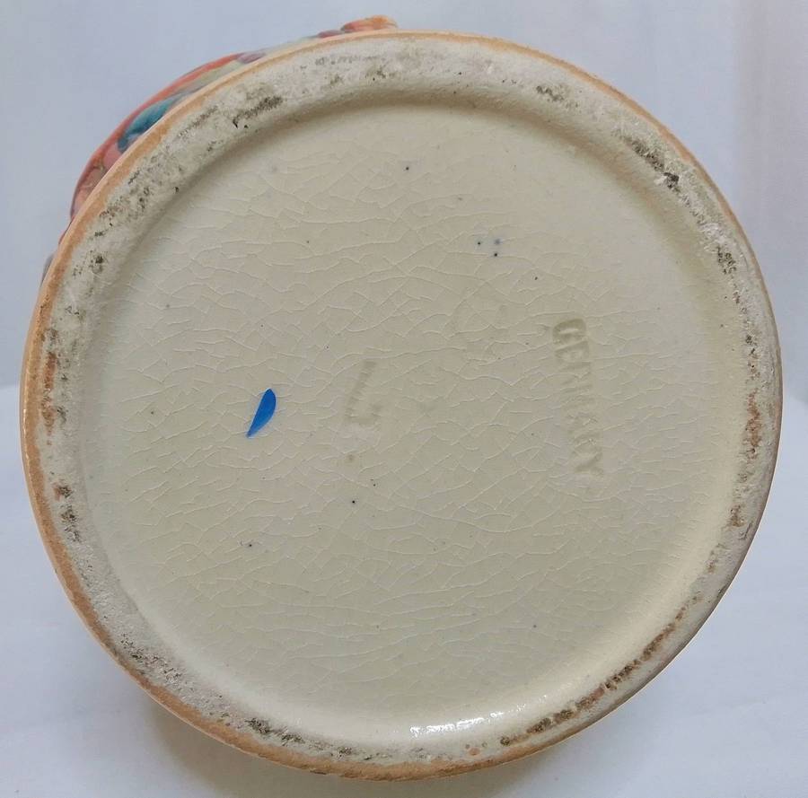 Charming vintage German beer stein - handpainted