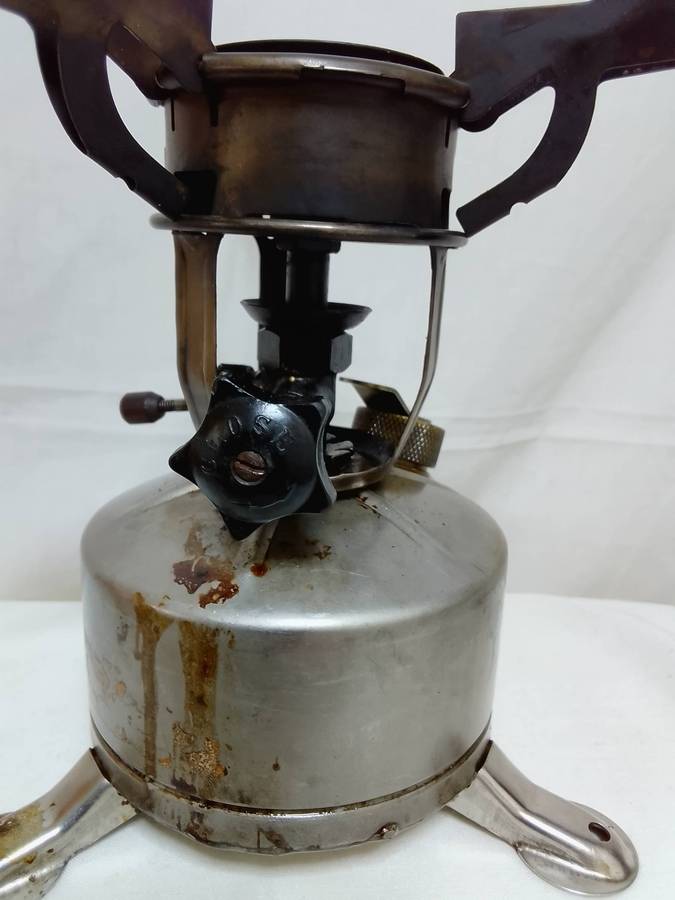 WW2 M-1942 army stove Coleman - Hen's tooth!