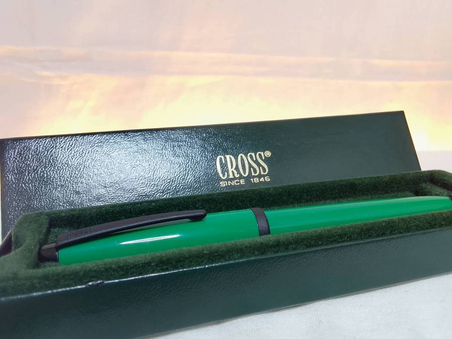 Vintage Cross fountain pen green gold