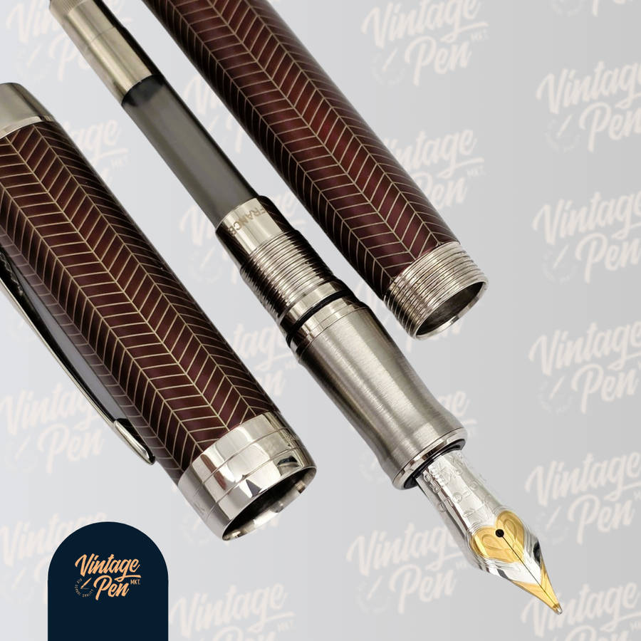 Parker Duofold Prestige Burgundy Chevron Fountain Pen