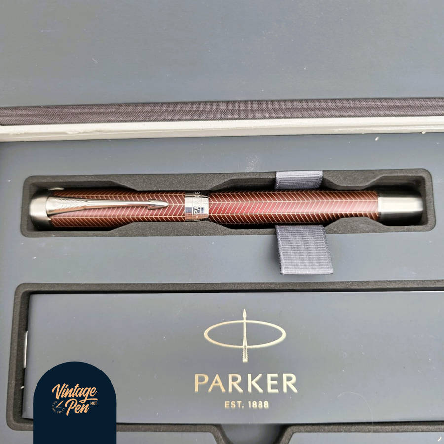 Parker Duofold Prestige Burgundy Chevron Fountain Pen