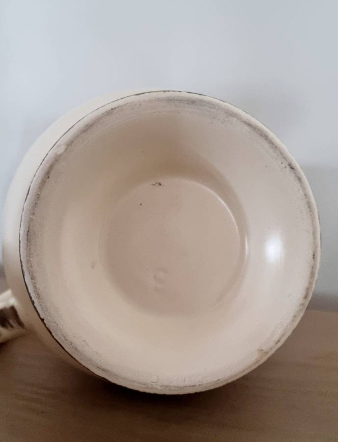Senlis Cathedral (French/France: Cathédrale Notre-Dame de Senlis) Porcelain Water Jug