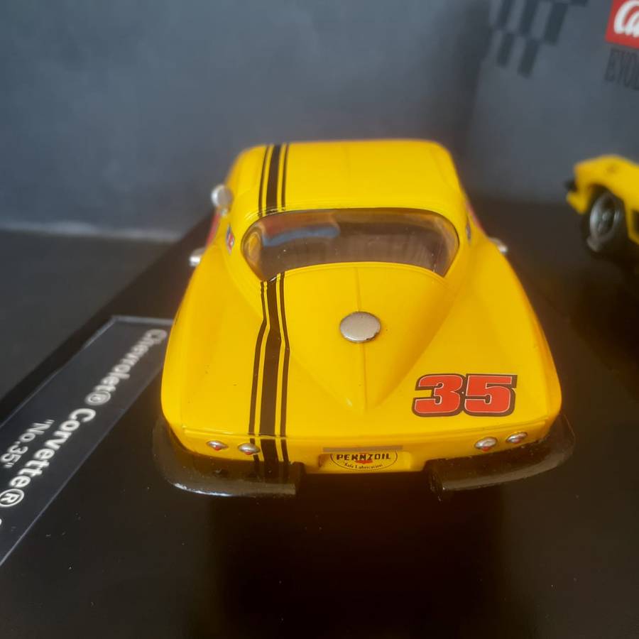 Carrera Evolution 27615 Chevrolet Corvette Sting Ray Boxed